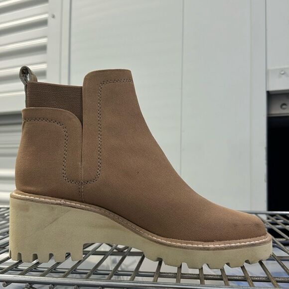 Dolce Vita Huey Mushroom Brown Boots Waterproof size 8.5 - Picture 1 of 5